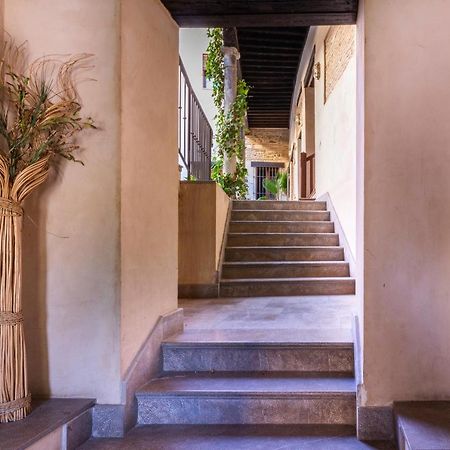 Atico Junto Al Albaicin Con Terraza Leilighet Granada Eksteriør bilde