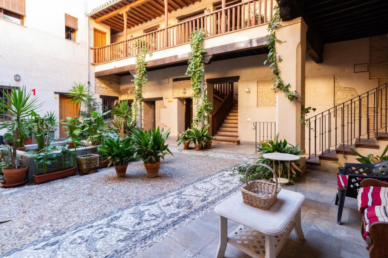 Atico Junto Al Albaicin Con Terraza Leilighet Granada Eksteriør bilde