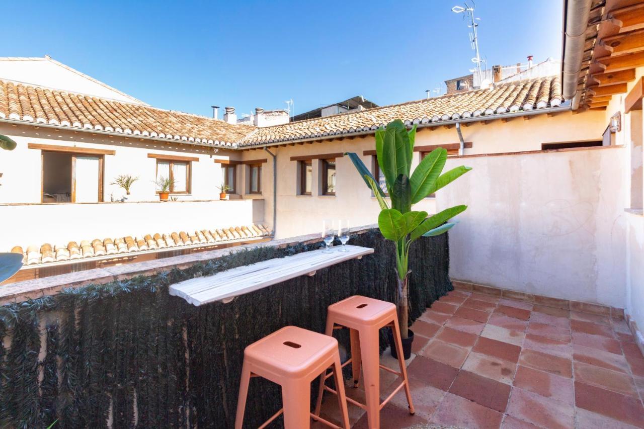 Atico Junto Al Albaicin Con Terraza Leilighet Granada Eksteriør bilde