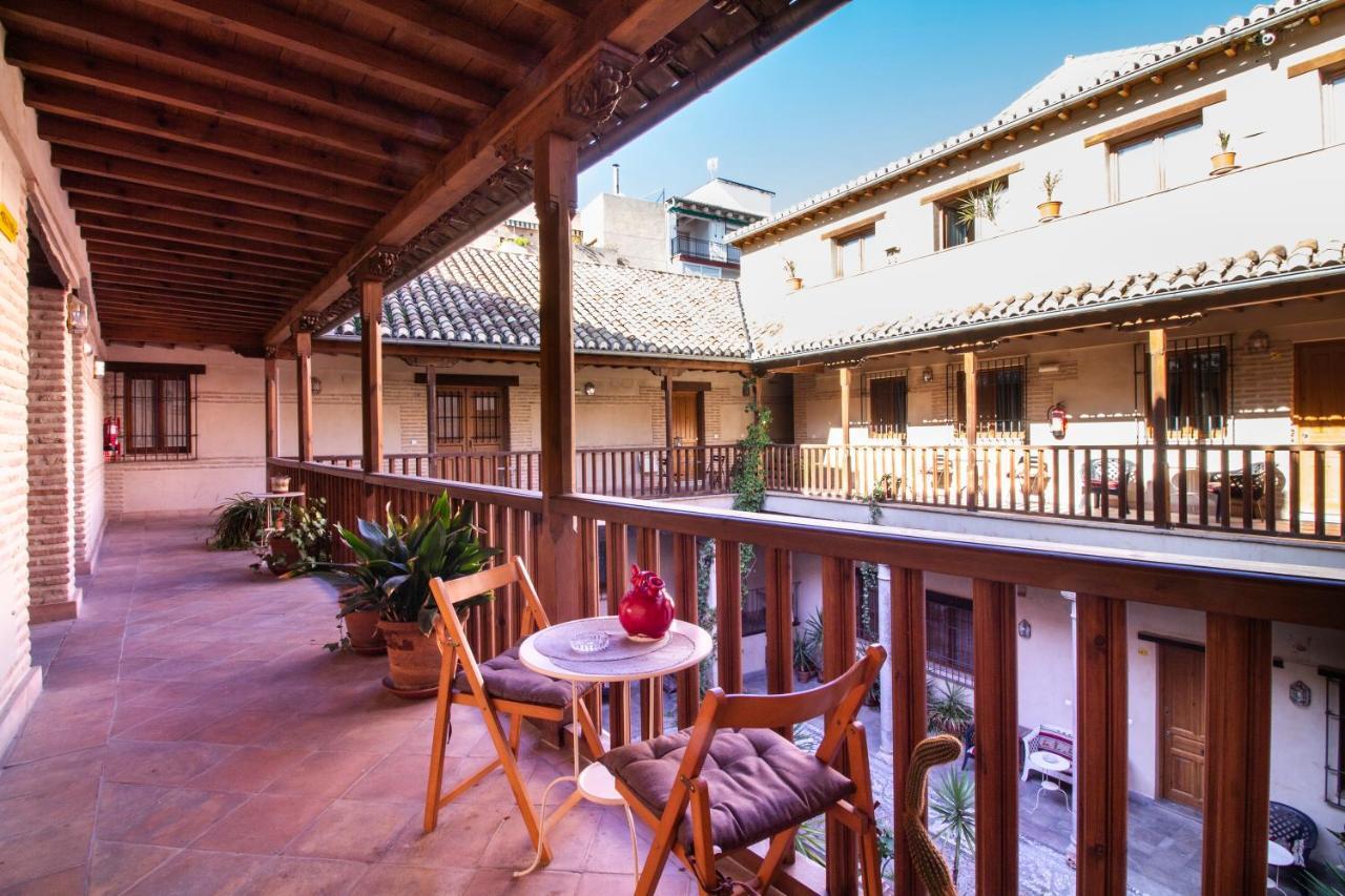 Atico Junto Al Albaicin Con Terraza Leilighet Granada Eksteriør bilde