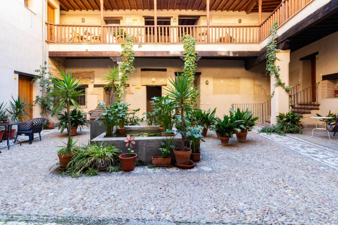 Atico Junto Al Albaicin Con Terraza Leilighet Granada Eksteriør bilde